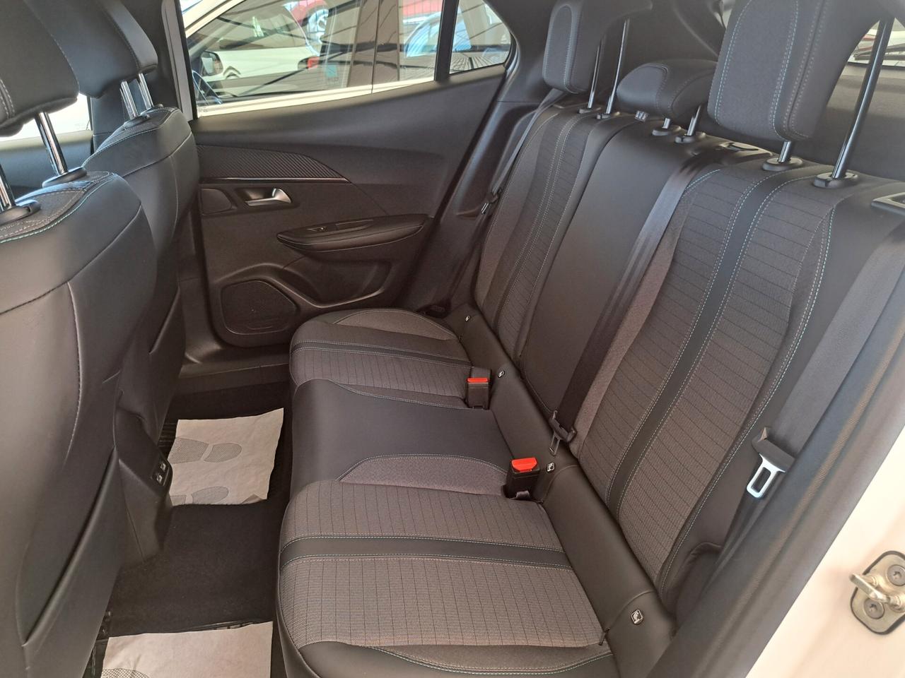 Peugeot 2008 1.5 BlueHDi 110 S&S Allure Pack