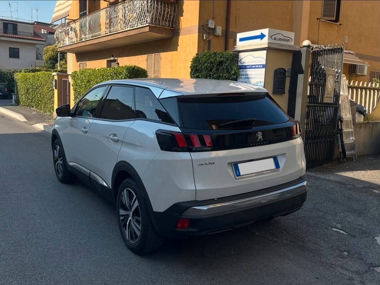 Peugeot 3008 1.5 BlueHDi 130cv Allure Pack AUTOMATICA NAVIGAZIONE CAMERA 360° RETROCAMERA PELLE FINANZIABILE