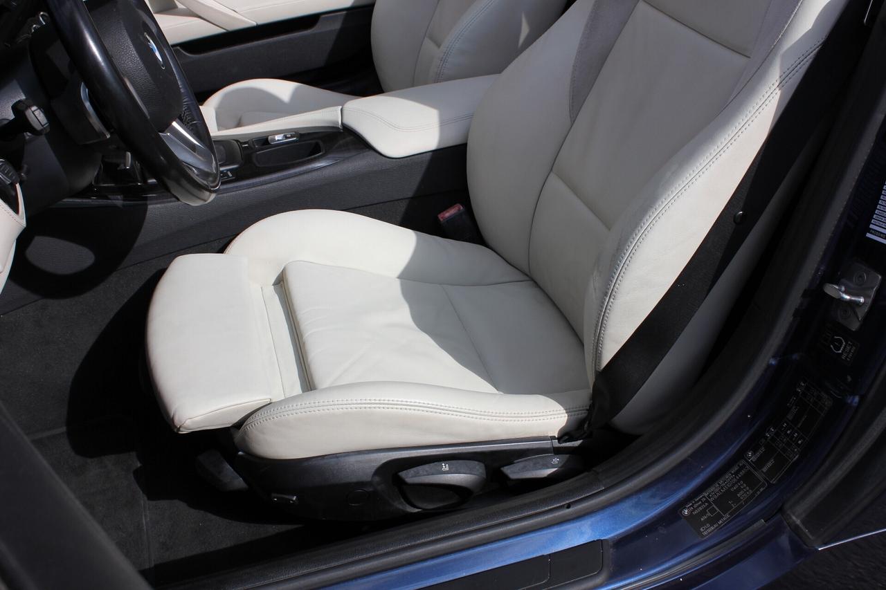Bmw Z4 sDrive23i INTERNI IN PELLE BIANCA - SENSORI