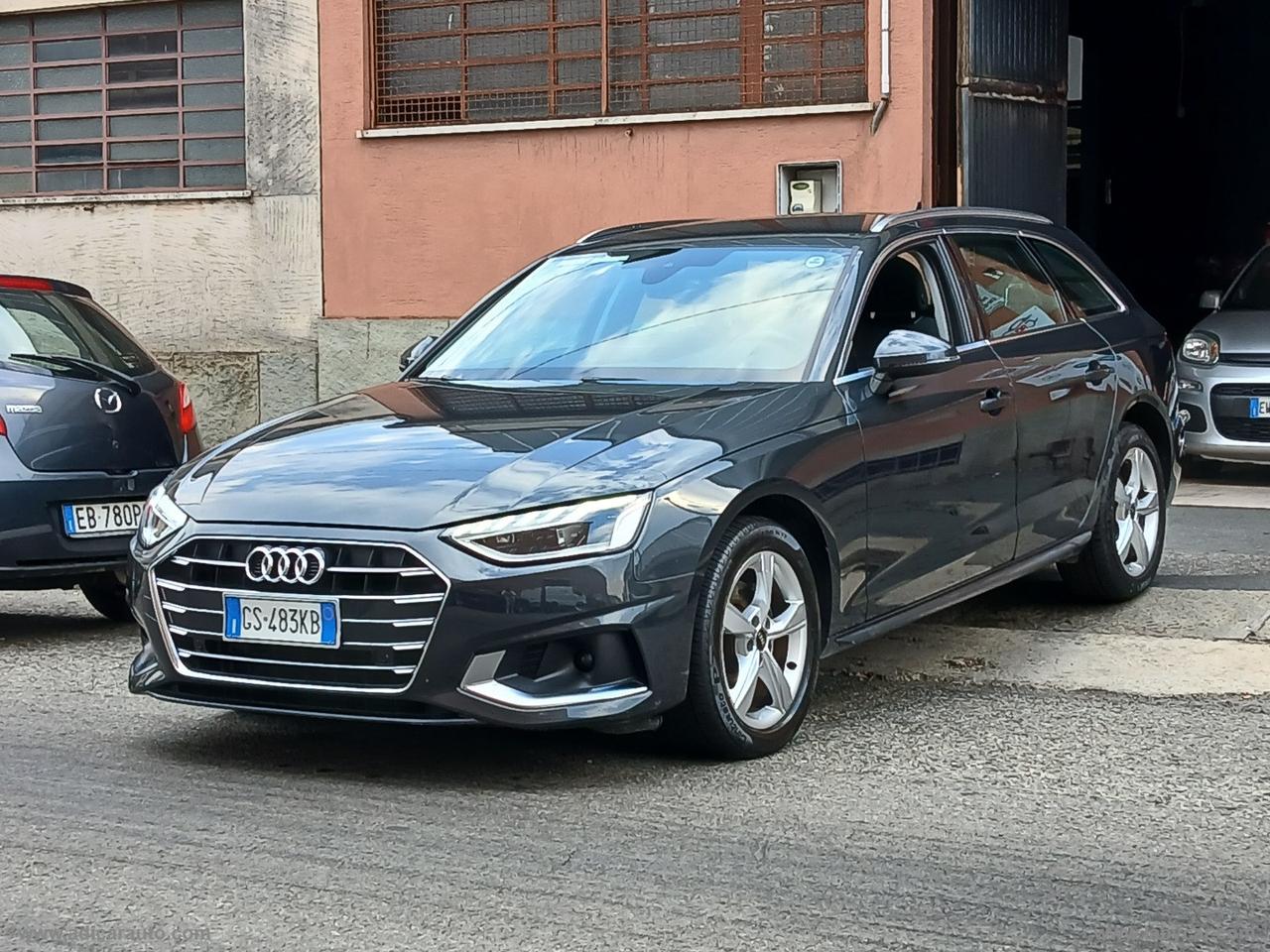 AUDI A4 Avant 30 TDI/136CV S tr. Business Adv