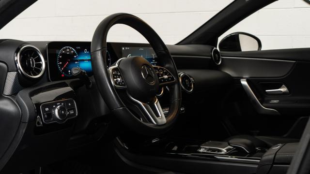 MERCEDES-BENZ A 180 d Auto IVA NEOPATENTATI PERFETTA