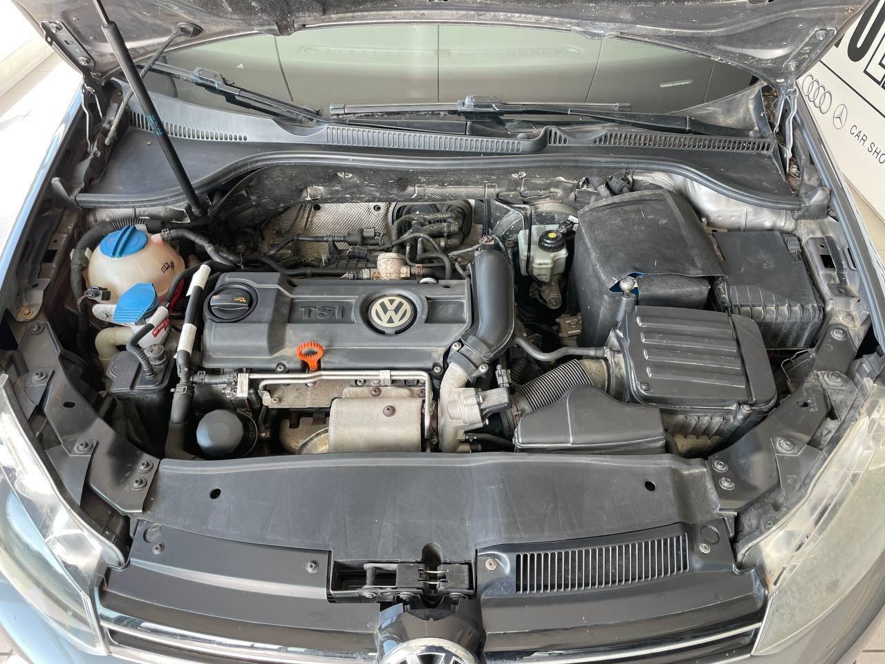 Volkswagen Golf VI - Interni in Alcantara