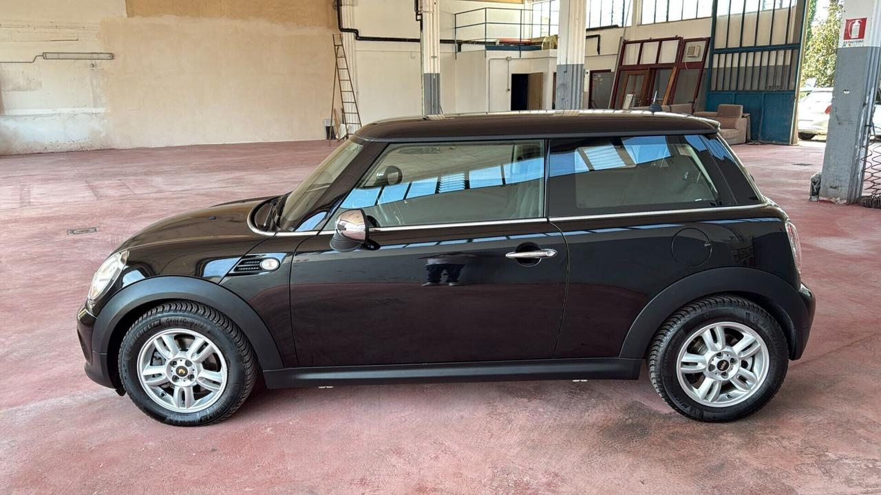 Mini 1.6 16V One (55kW)
