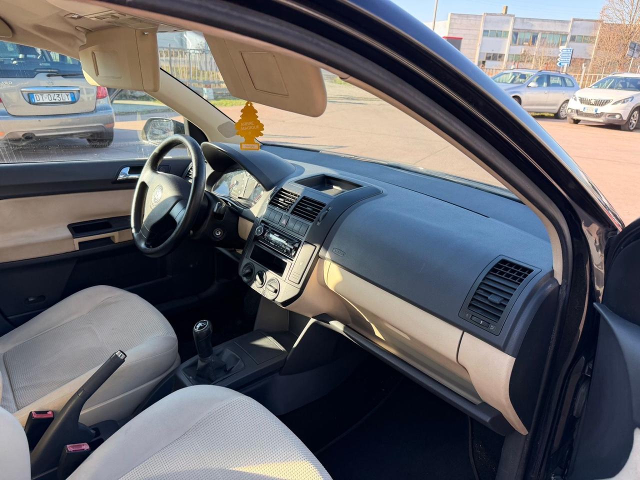 Volkswagen Polo 1.2/70CV 12V 5p. Comfortline