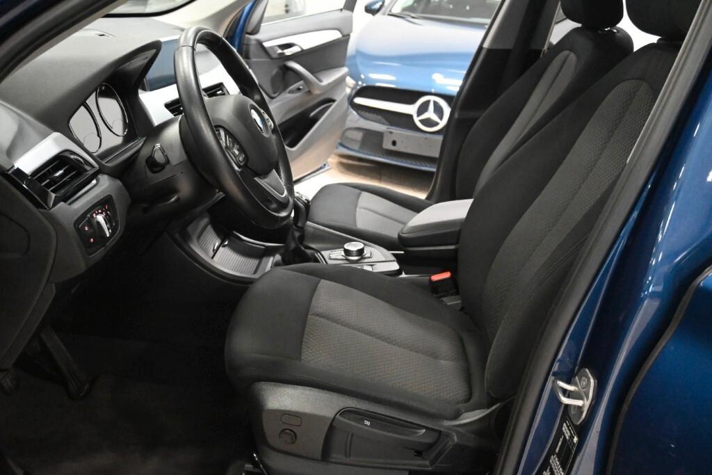 BMW X1 16D 115CV 6M. S-DRIVE BUSINESS ADVANTAGE ( FARI LED - CRUISE - NAVI - PARK ASSISTANT - TELECAMERA POST. )