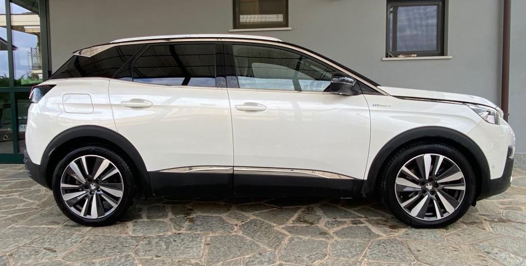 Peugeot 3008 1.6 hybrid4 phev GT 300cv e-eat8