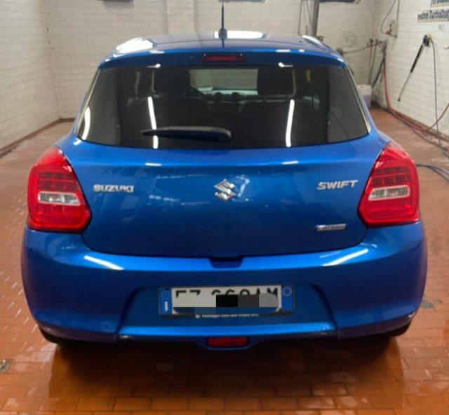 SUZUKI Swift 1.2 Hybrid Top