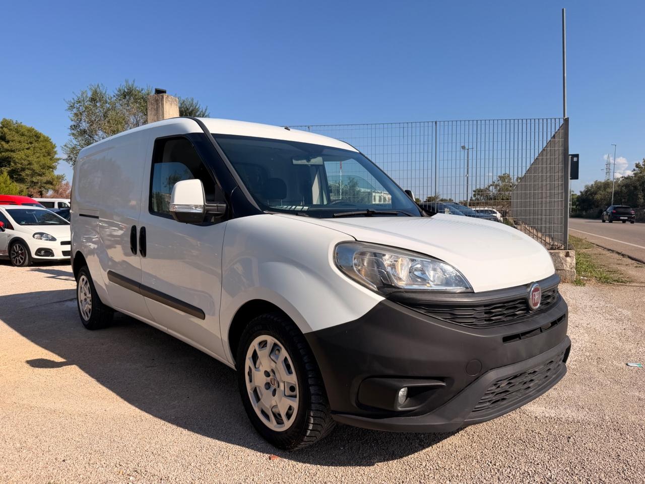 Fiat Doblò Maxi Professional 1.6 MTJ - 2016 NAVI/CLIMA