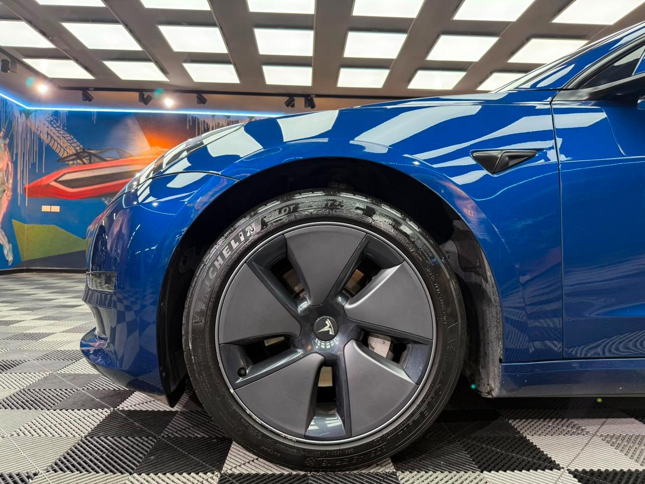 Tesla Model 3 Long Range Dual Motor AWD (369)