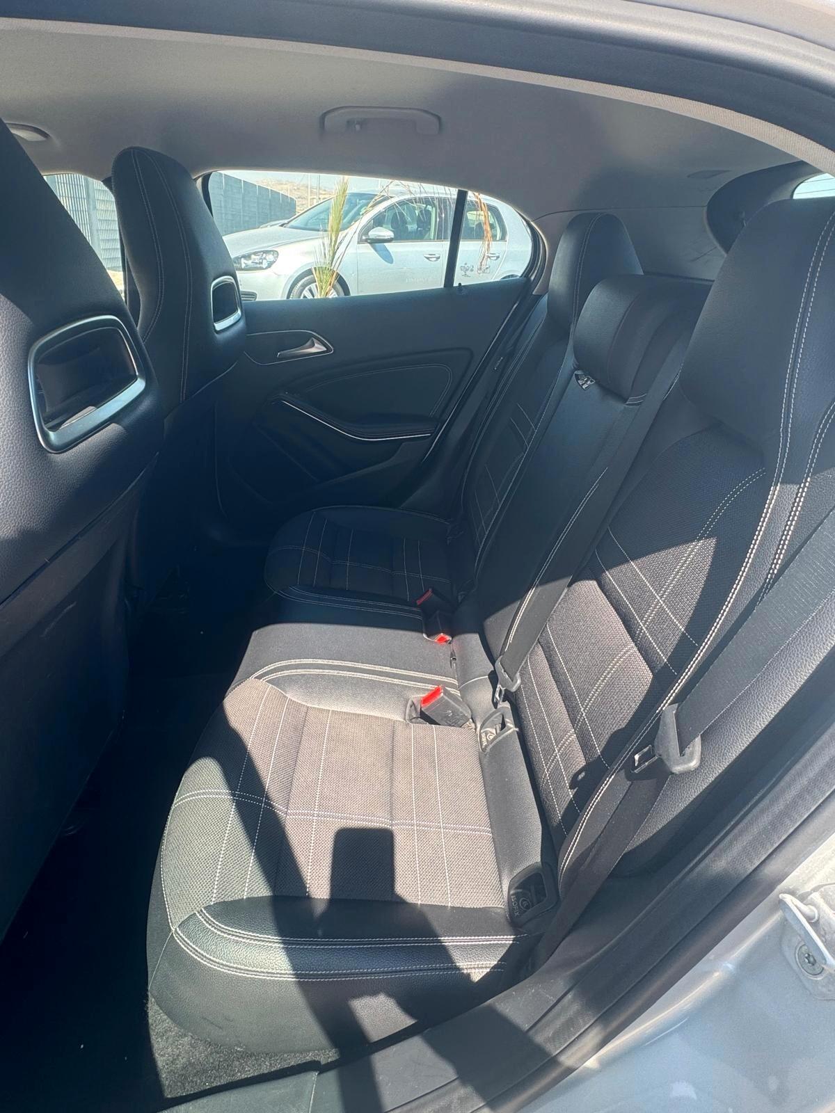 Mercedes-benz GLA 200 d Automatic Sport