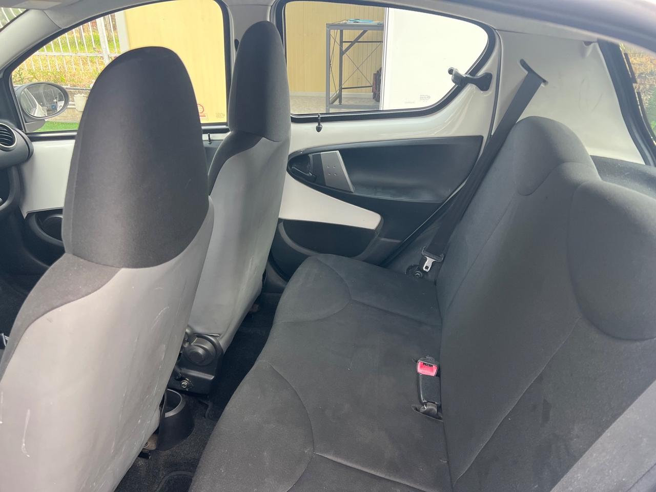 Toyota Aygo 1.0 12V VVT-i 5 porte Active