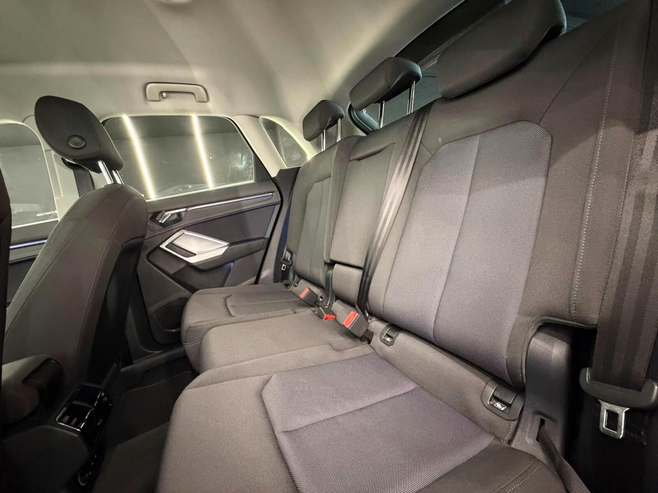 Audi Q3 35 TDI S tronic line edition-KM CERTIFICATI-PERMUTE-12 MESI GARANZIA