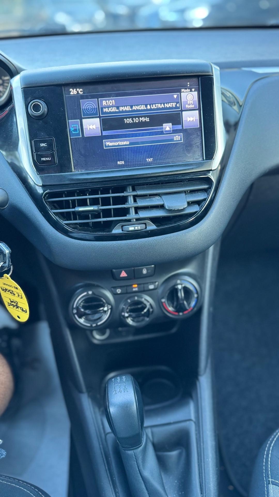 Peugeot 208 PureTech 82 5 porte Allure