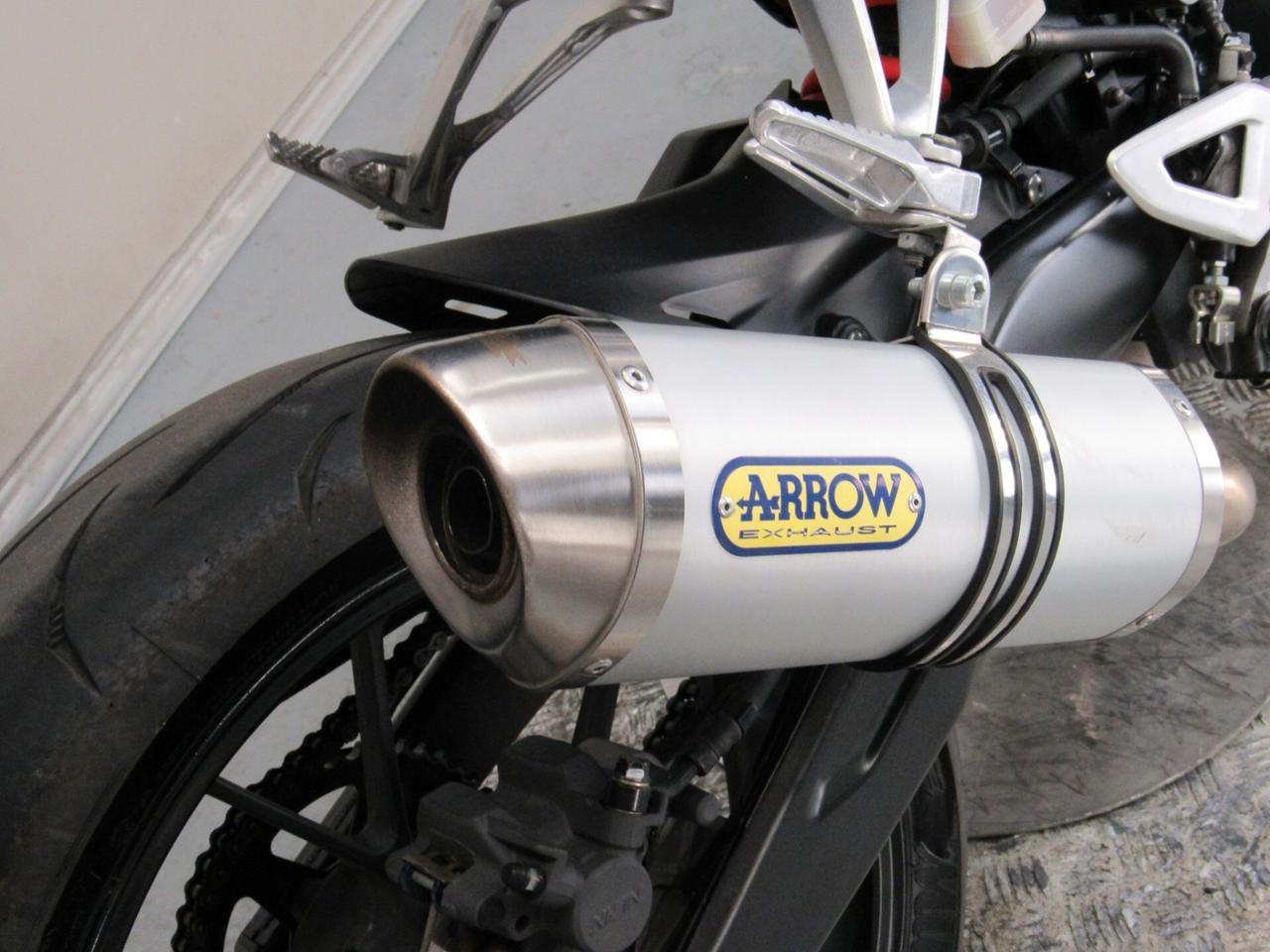 Honda CB 125 R 11KW PATENTE A1 E B