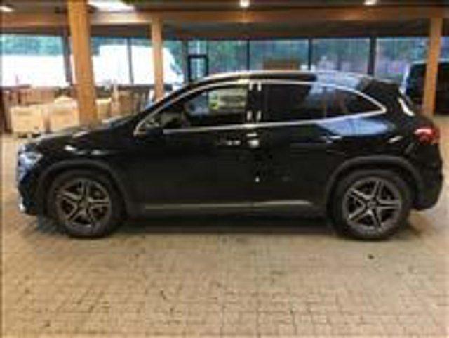 MERCEDES-BENZ GLA 200 Automatic Premium