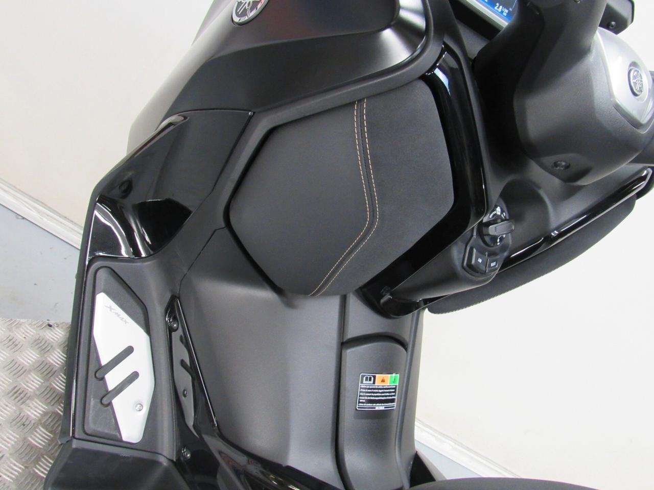 Yamaha X-Max 300 ABS TECH MAX