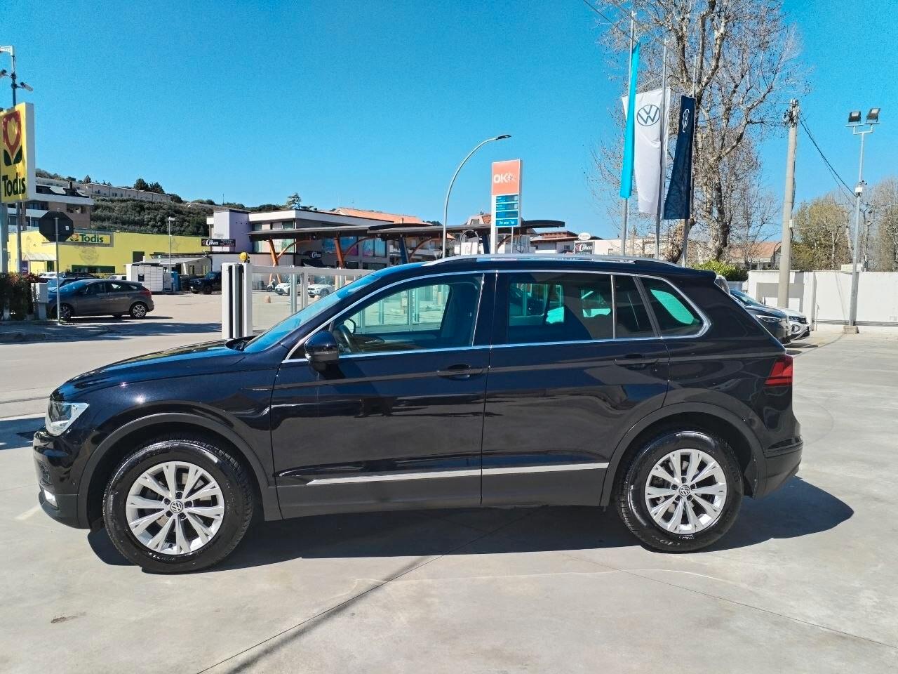 Volkswagen Tiguan 2.0 TDI SCR DSG 4MOTION Business BMT
