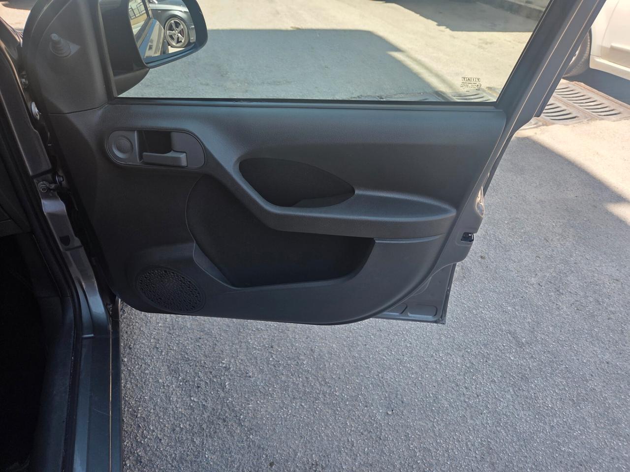 FIAT PANDA 1.2 BENZINA 70 CV SOLI KM 99000 CERTIF
