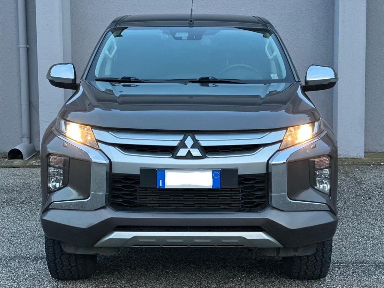 MITSUBISHI L200 2.3 D DoubleCab 4x4 Sup.Sel.INTENSE