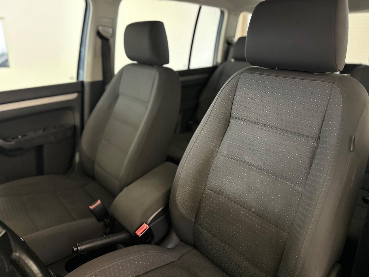 Volkswagen Touran 2.0 16V TDI Trendline 7 POSTI