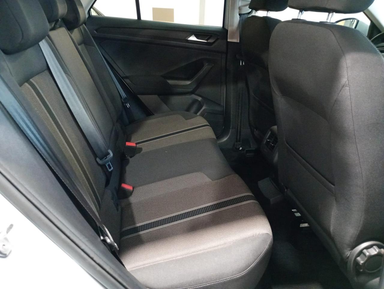 Volkswagen T-Roc 1.6 TDI SCR Business BlueMotion Technology