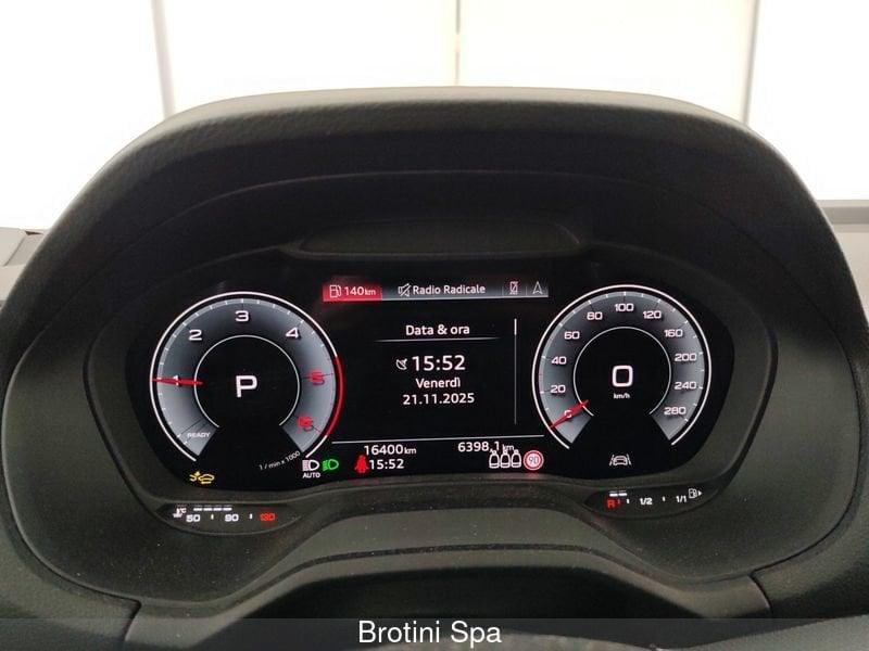 Audi Q2 Q2 35 TDI quattro S tronic Identity Black