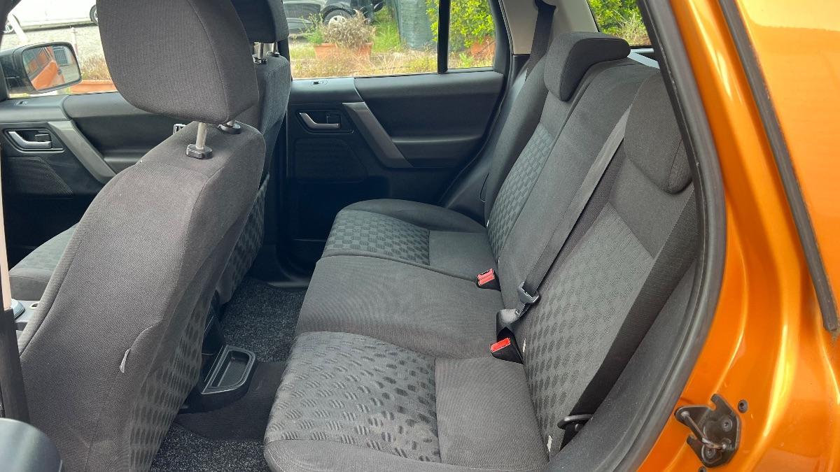 LAND ROVER - Freelander 2.2 td4 SE