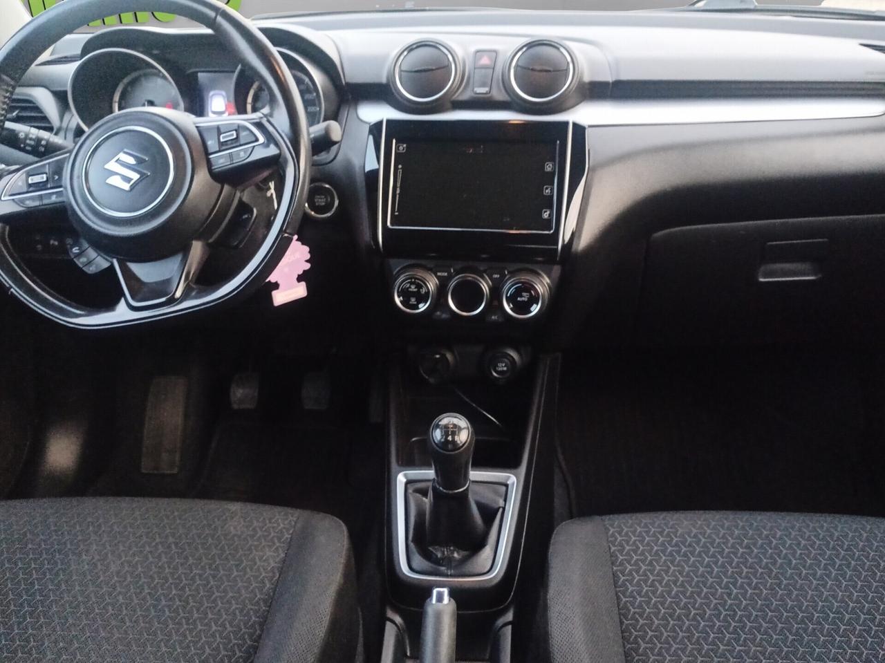 Suzuki Swift 1.2 Hybrid Top