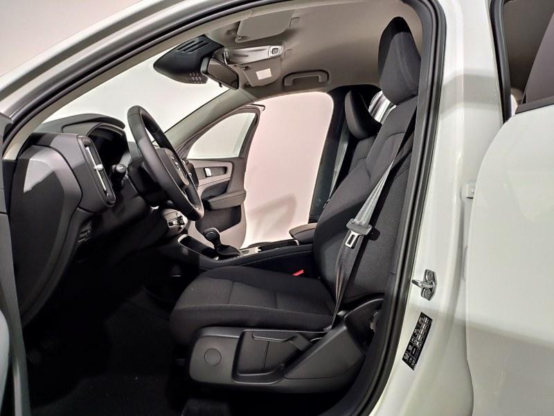 VOLVO Xc40 T2 Momentum Core