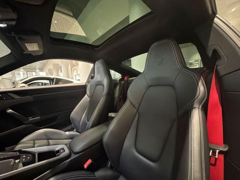 Porsche 911 992 Carrera S 450 cv