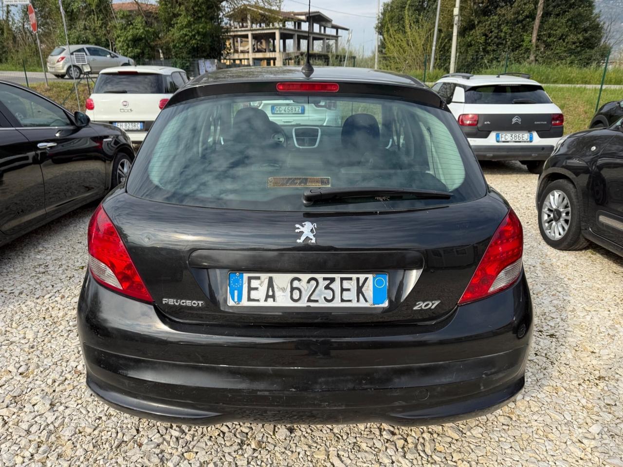 Peugeot 207 1.6 HDi 90CV 5p.neopatentati