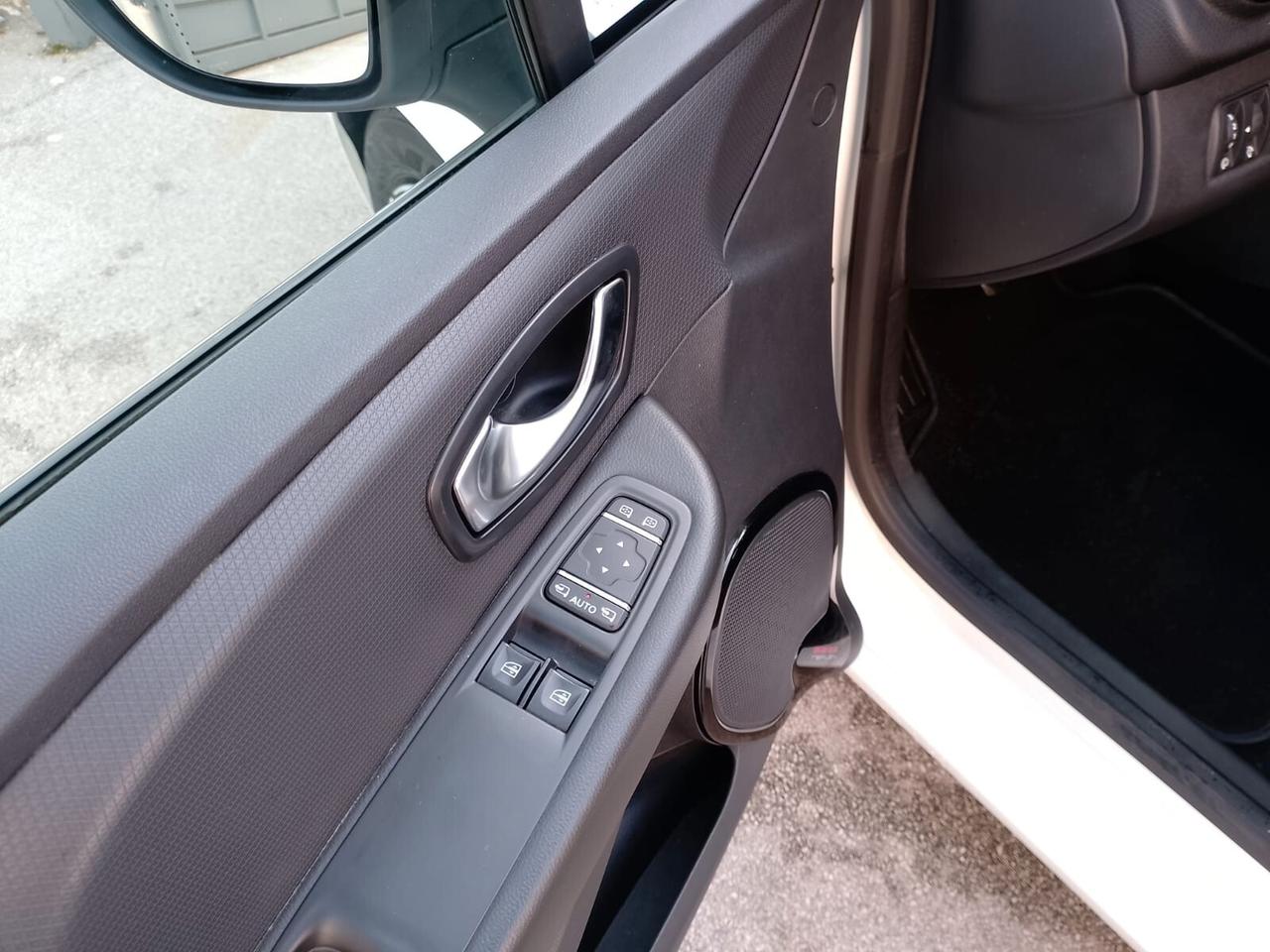 Renault Clio 1,5 Diesel 90Cv. 2017 Euro6