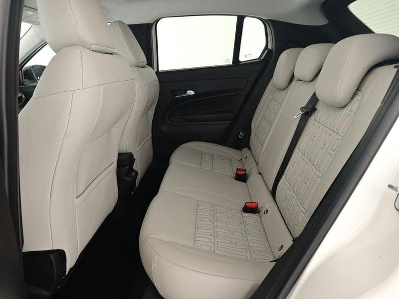 FIAT 600 Hybrid DCT MHEV La Prima + Vernice