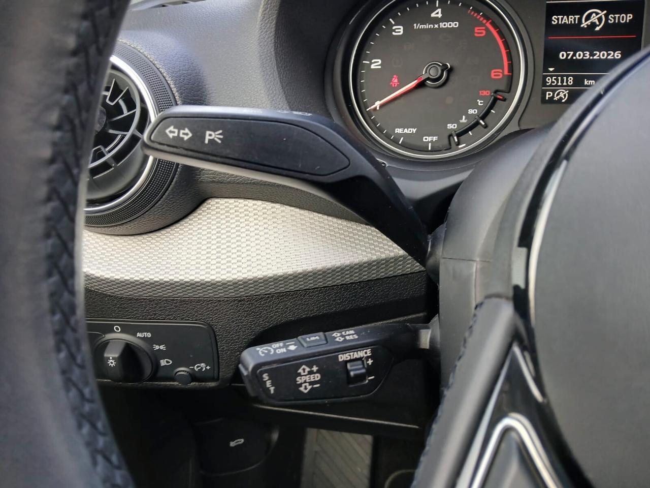 Audi Q2 30 TDI S tronic Business