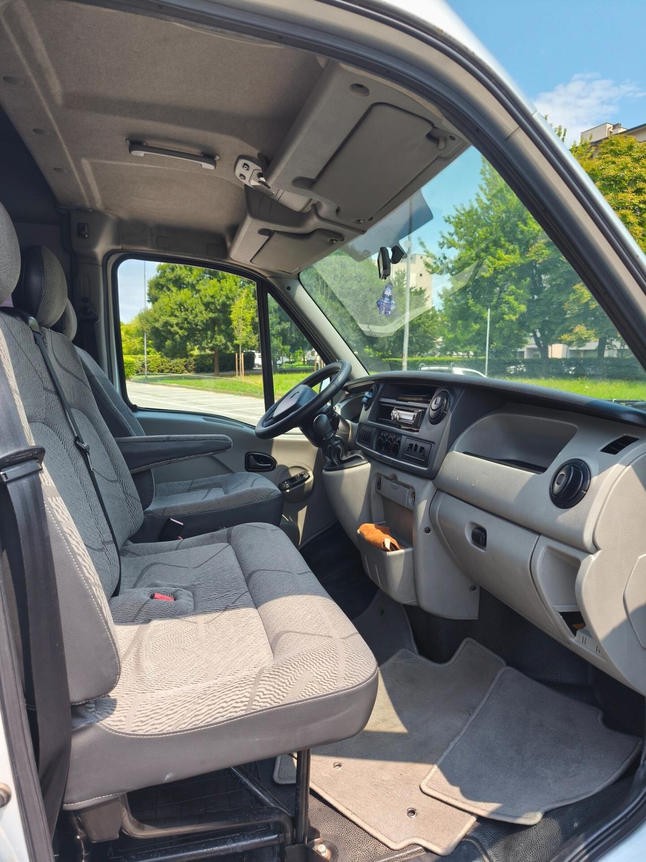 Renault Master2.5dci 9posti