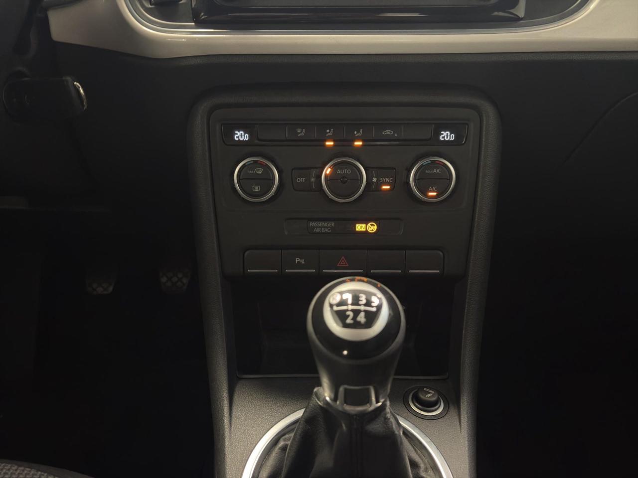 Volkswagen Maggiolino 1.6 tdi Design 105cv