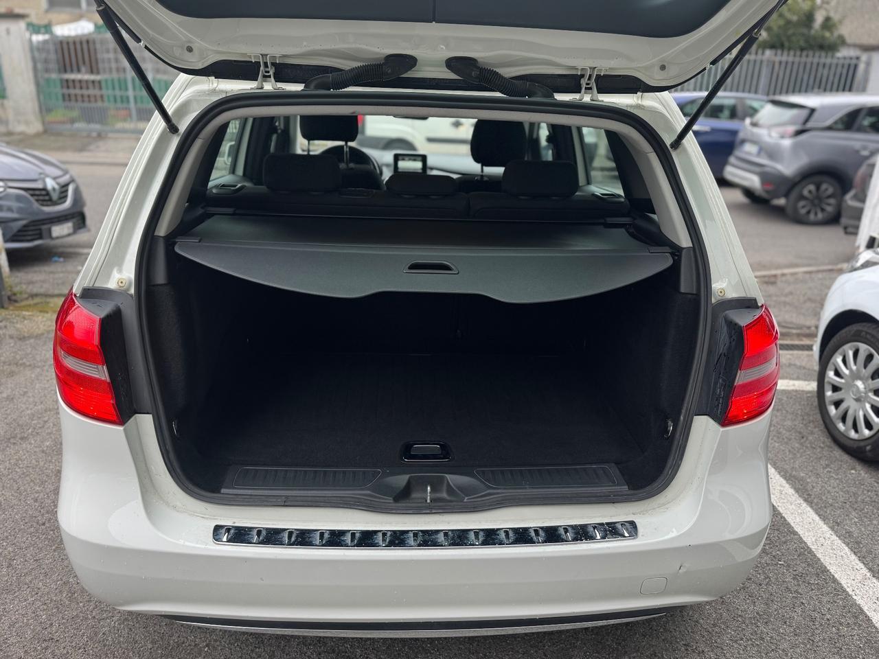 Mercedes-benz B 200 NGD Executive