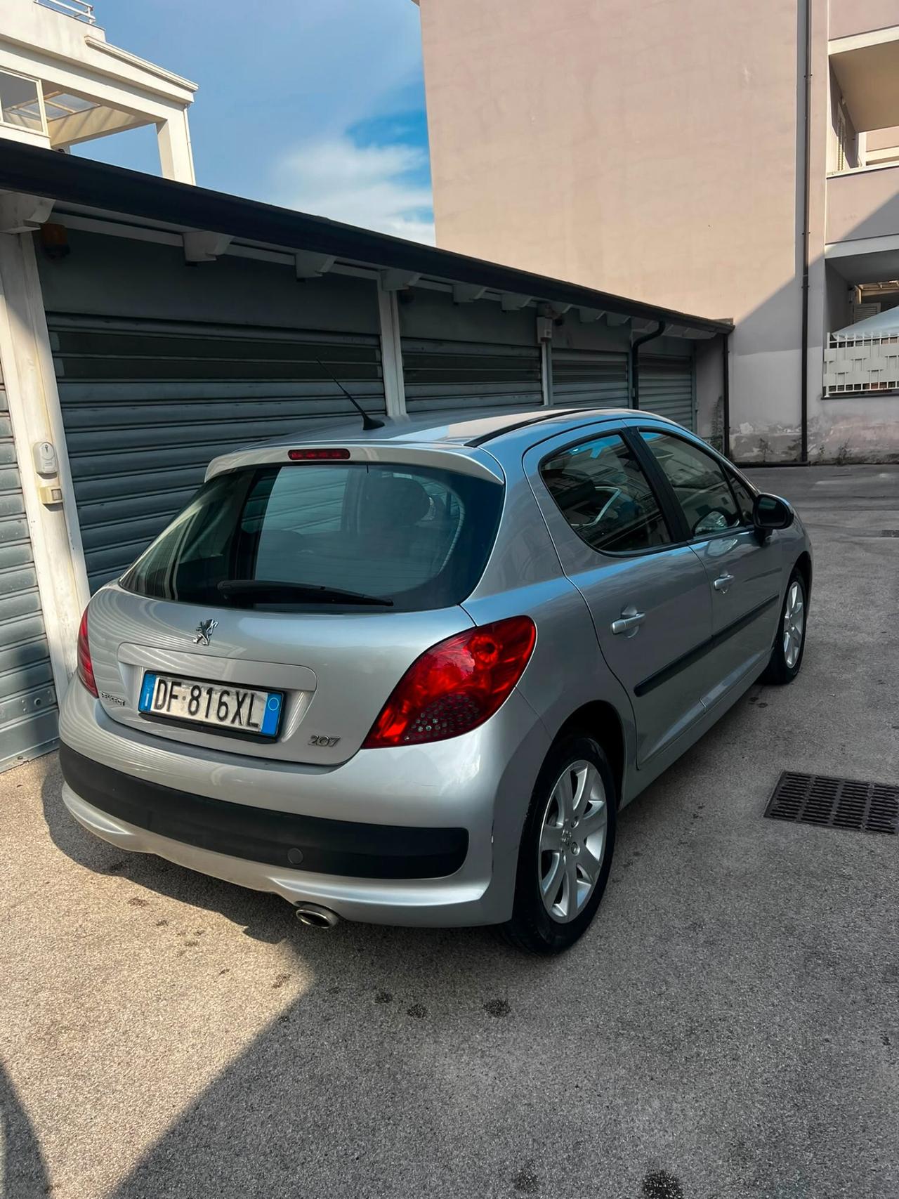 Peugeot 207 1.6 HDi 90CV 5p. XS