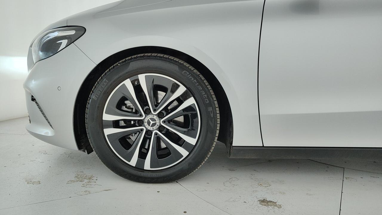 Mercedes-Benz B 180 d Advanced auto