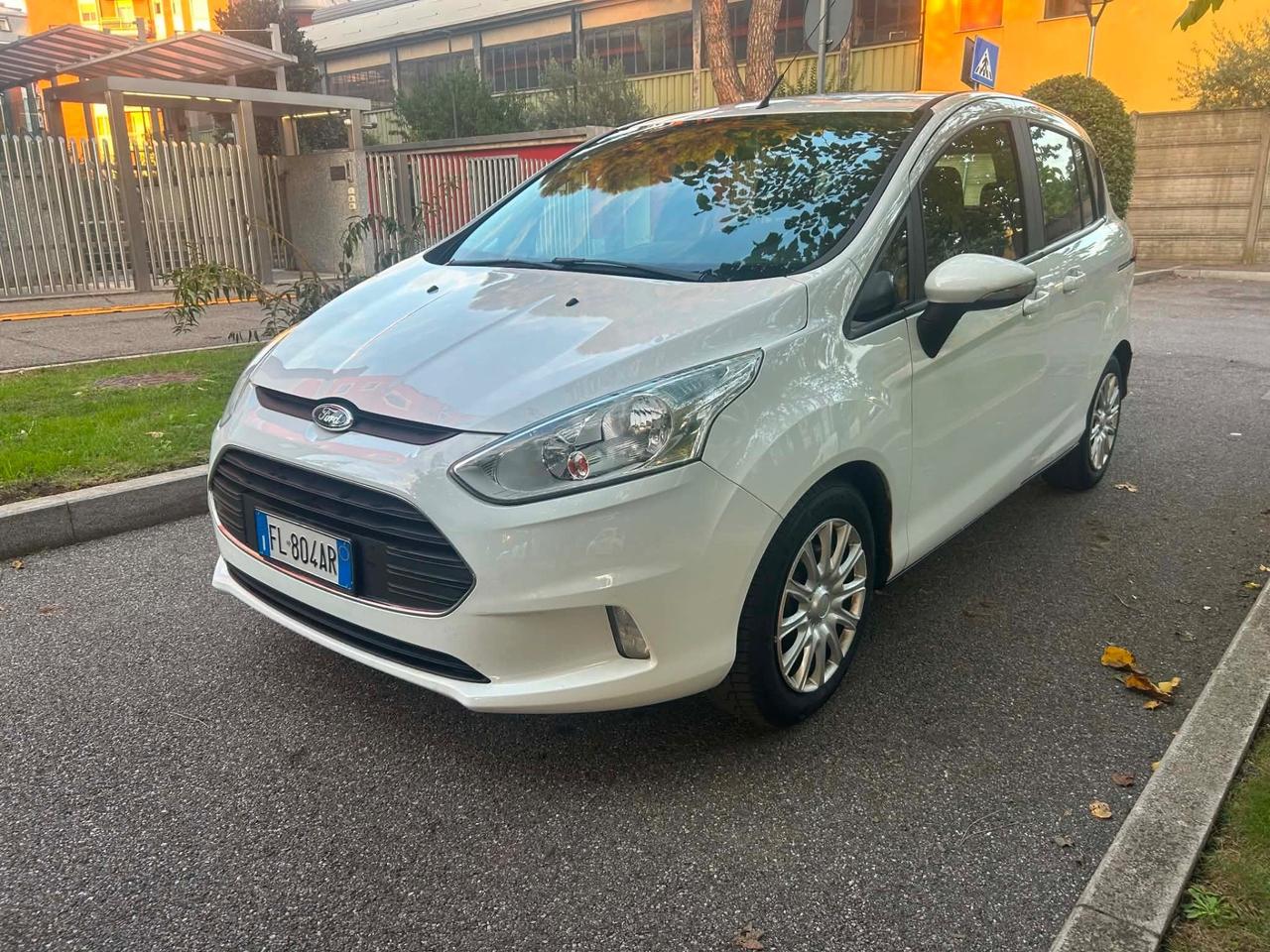 Ford B-Max 1.5 TDCi 75 CV Titanium