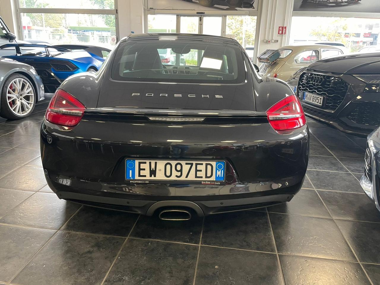 Porsche Cayman 2.7