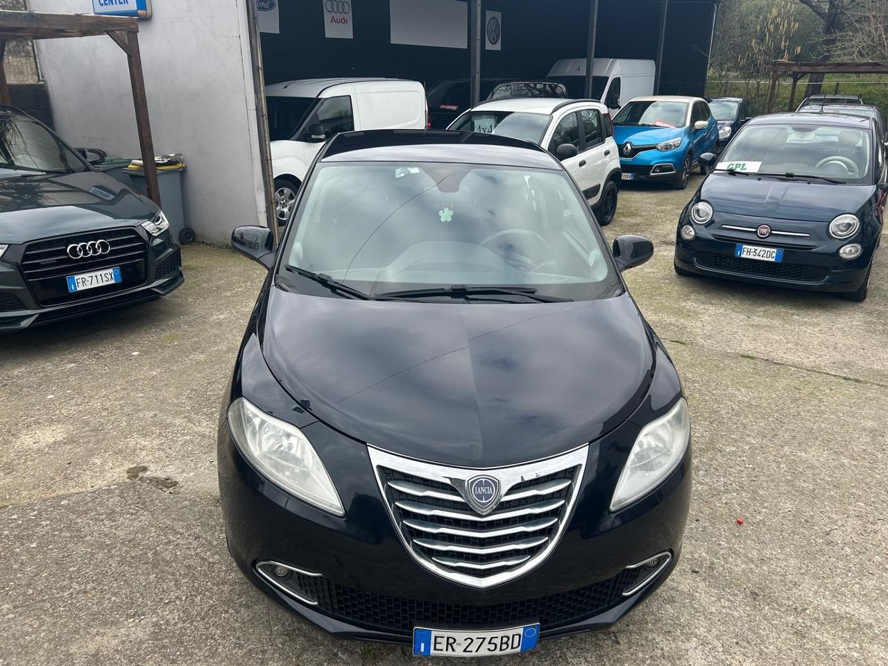 Lancia Ypsilon 0.9 TwinAir 85 CV 5 porte S&S DFN Gold