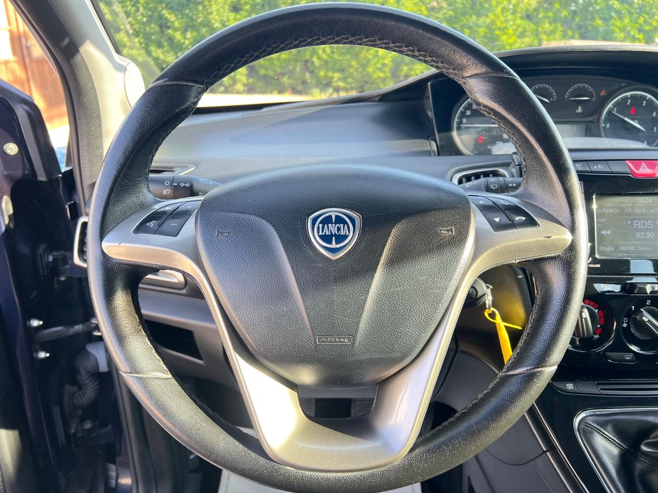 Lancia Ypsilon 1.3 MJT 95 CV 5 porte Platinum