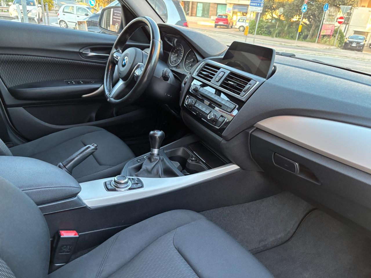 Bmw 116 116d 5p. Business