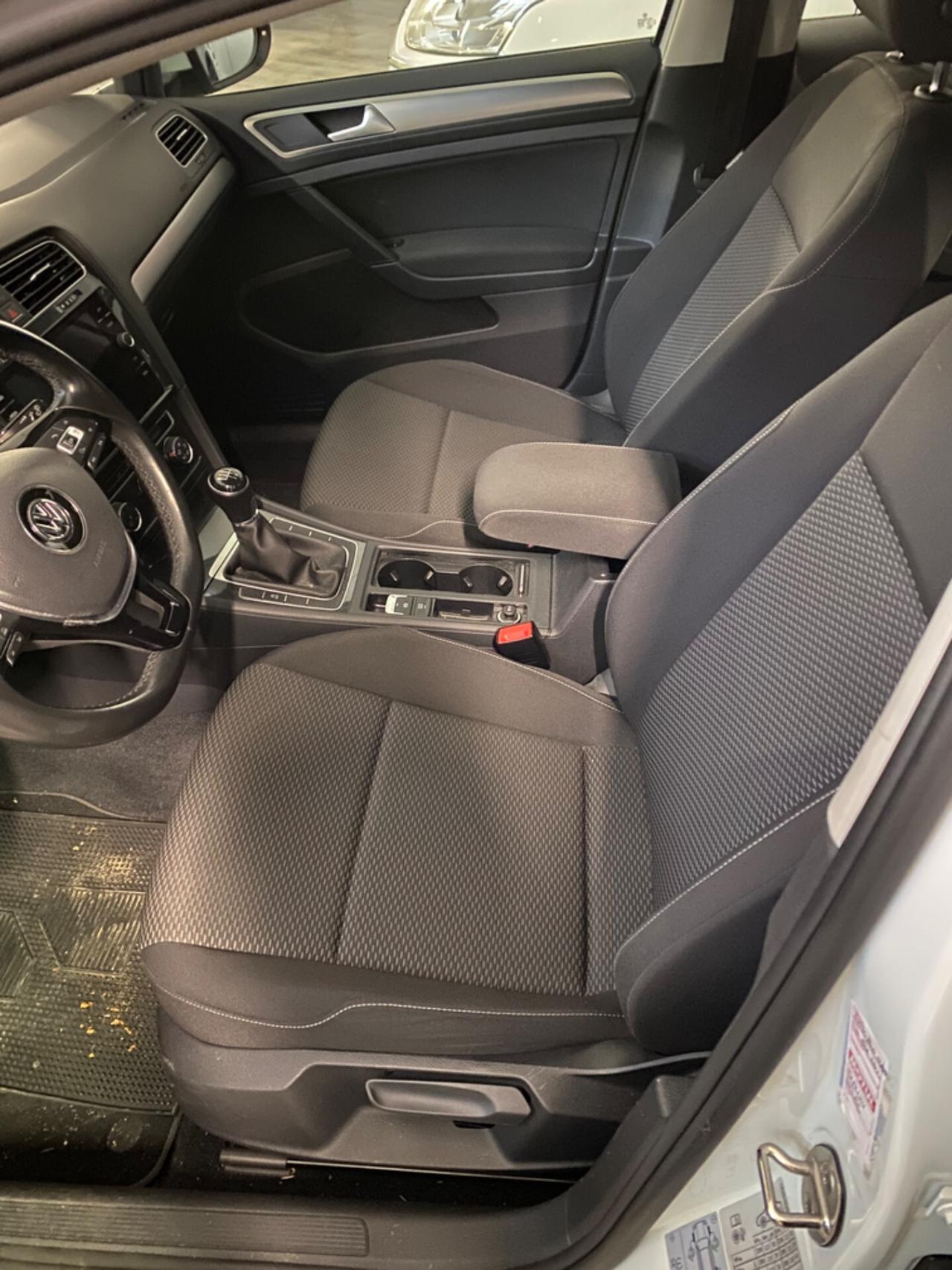 Volkswagen Golf 1.0 TSI 85 CV 5p. Trendline BlueMotion Technology