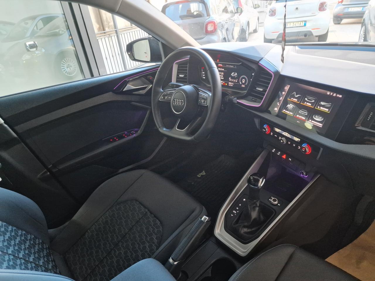 Audi A1 citycarver IDENTITY CONTRAST