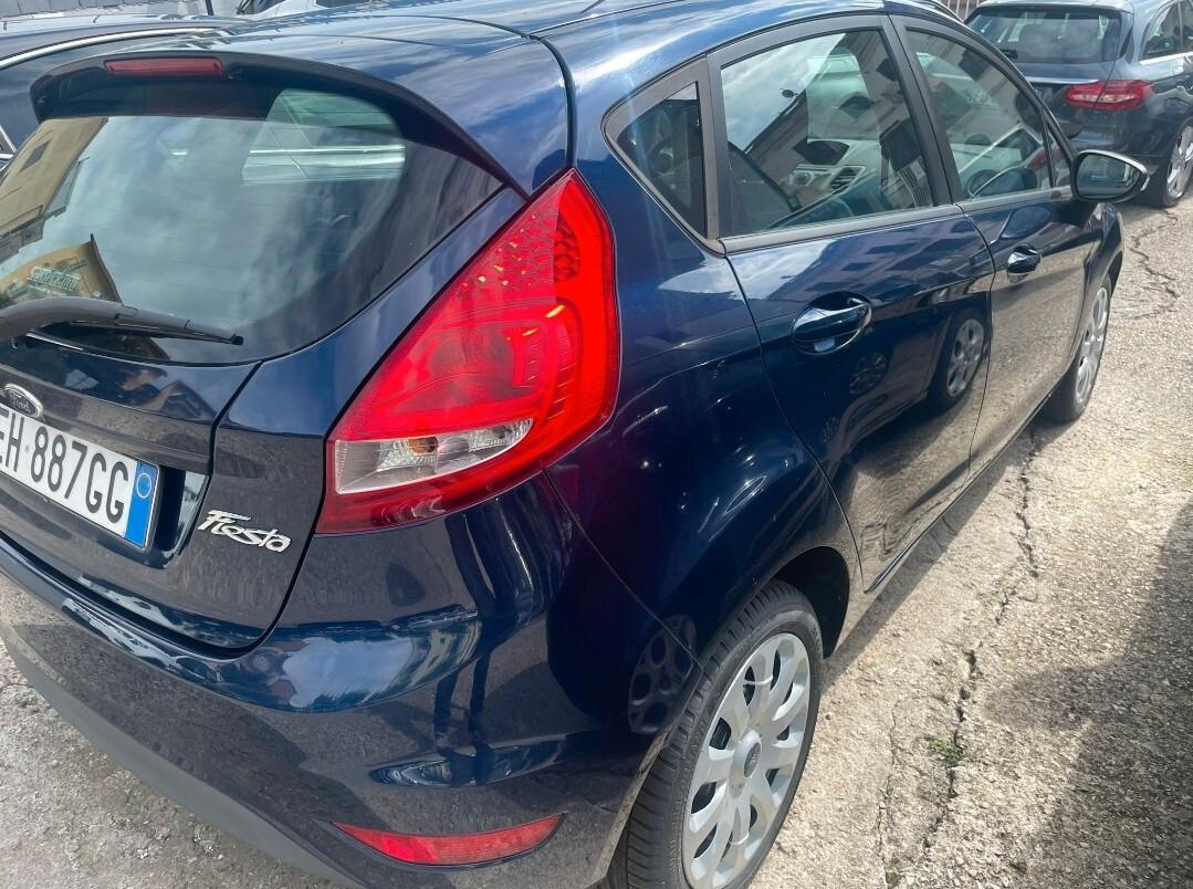 Ford Fiesta 1.4 5 porte Bz.- GPL