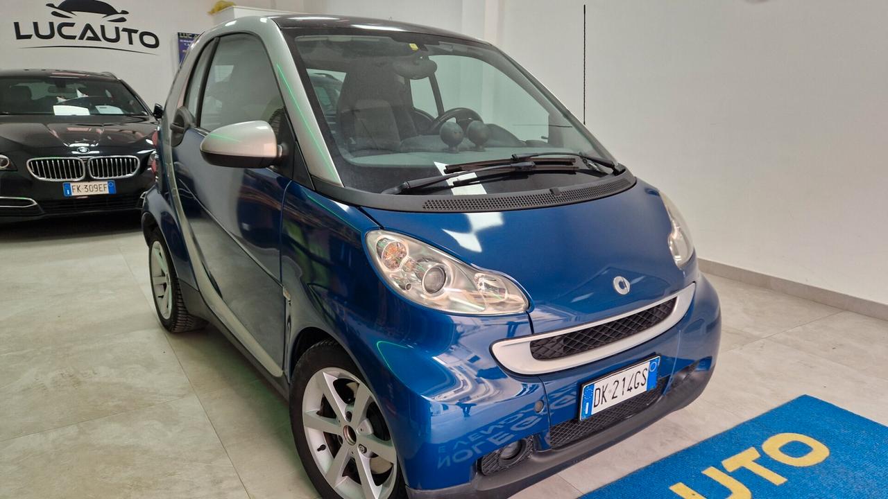 Smart ForTwo 1000 52 kW coupé limited one