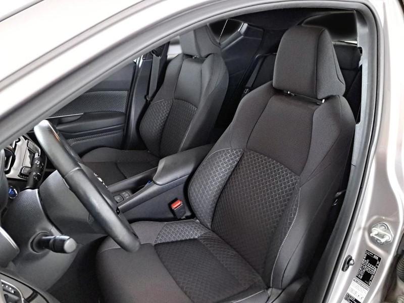 TOYOTA C-HR 1.8H 98CV E-CVT Business