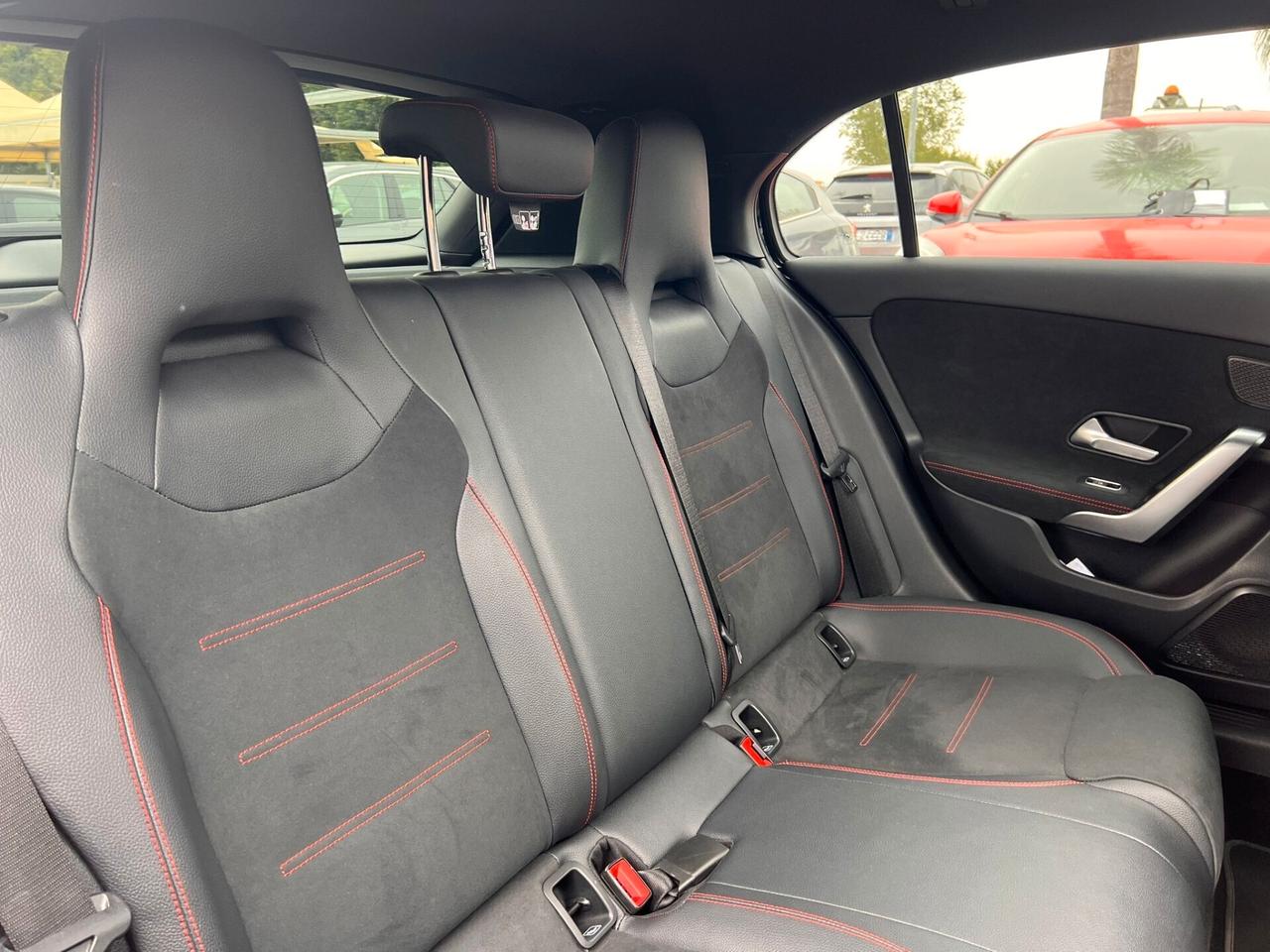 Mercedes-benz A 35 AMG 4MATIC